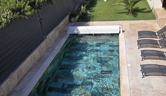 Villa rental with swimming pool