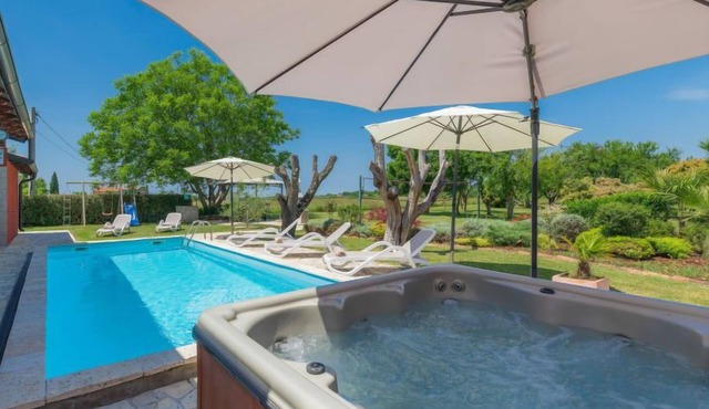 Villa Renzo by Interhome