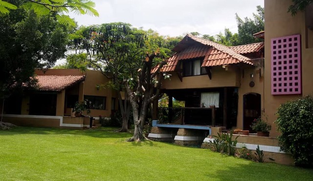Villa residencial cerca de Cuernavaca 8 a 23 personas