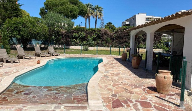 Villa Reyosam, maison 6 chambres , piscine