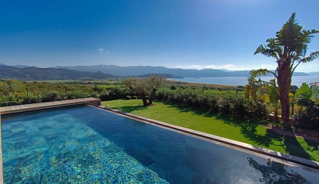 Villa Riposu Jacuzzi Pool Beach Access on Foot