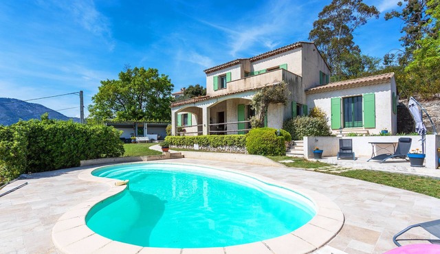 VILLA ROCHE GRISE VI3010 by RIVIERA HOLIDAY HOMES