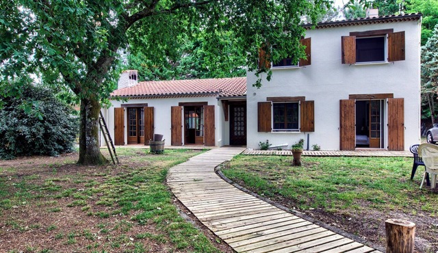 Villa 'Rodolphe' with Private Pool, Private Terrace and Wi-Fi