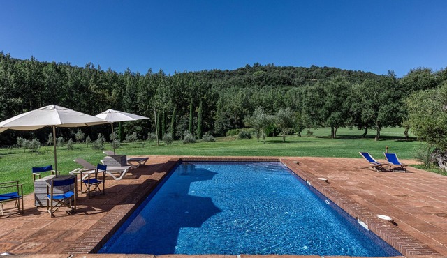 Villa 'Romana Restaurada Entre' with Mountain View, Private Pool and Wi-Fi