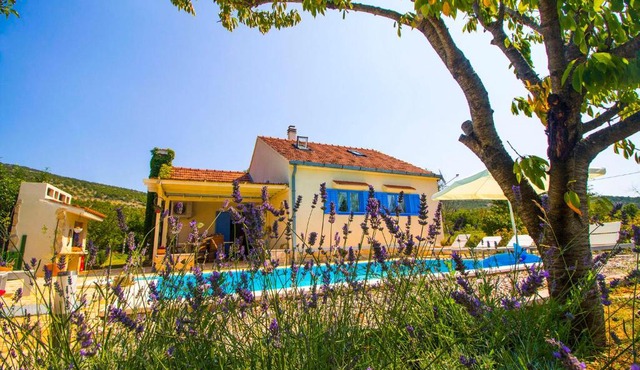 Villa Romansa near Split- heated pool peace, bbq