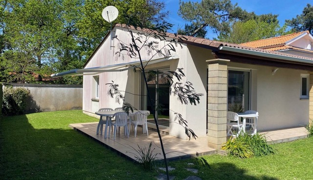 VILLA RONCE LES BAINS 150 meters from the beach 2 BEDROOMS/5 PERSONS