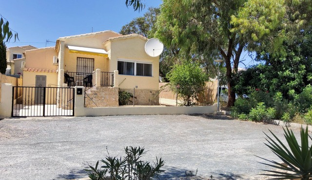Villa 'Rosa - La Marina Urbanisation' with Wi-Fi, A/C, Terraces & Garden