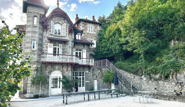 Villa Rose, a manor house in the Monts du Lyonnais!