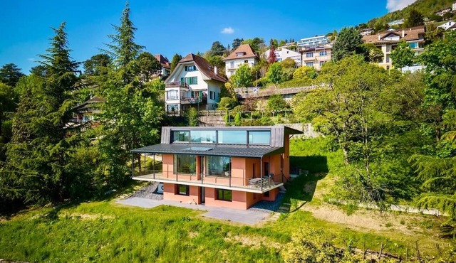 Villa Rose in the center of Montreux by GuestLee