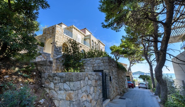 ★Villa ROSEMARY★, Seafront, 20 min walk to Old town