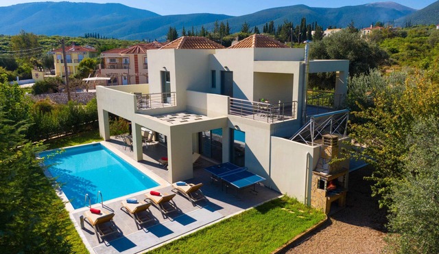 Villa Roses by Villa Plus