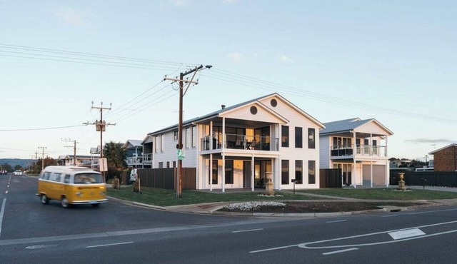 Villa Rossi Esplanade 4 bdrm 2,5 bath 2 lounge