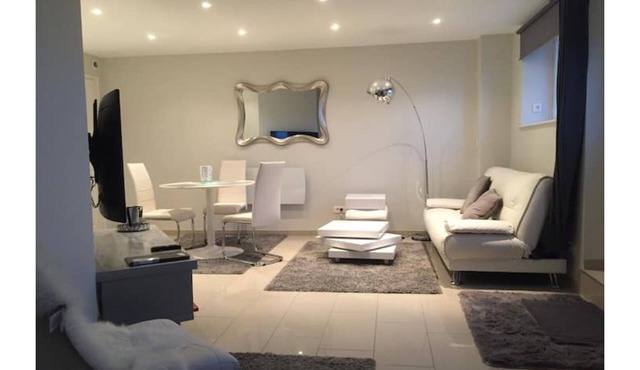 Villa ROYAL - Apartment with private entrance