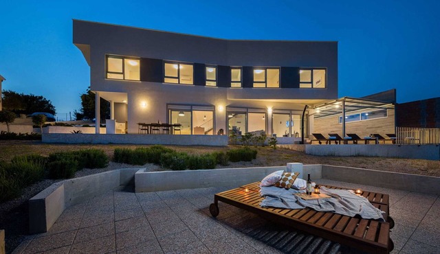 Villa Royal Blue with Heated Pool