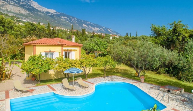 Villa Russa Dionisis