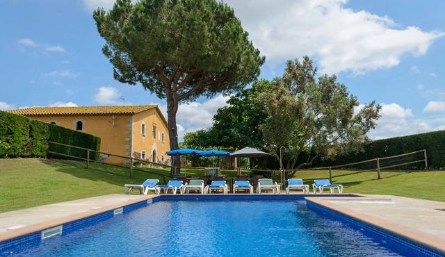 Villa Rustica Offer- 10% on 7 nights, Costa Brava, private pool, bbc and garden