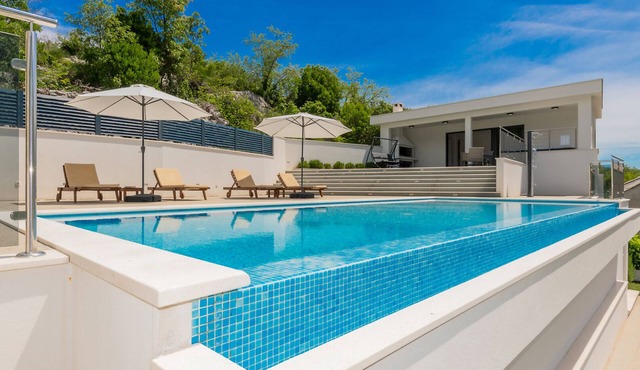 Villa Rusula -Makarska by Villas Guide