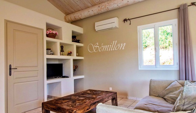 Villa Sémillon - private terrace and garden