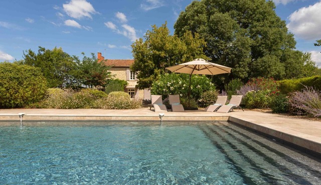 Villa Saint-Étienne-du-Grès, 4 bedrooms, 8 persons