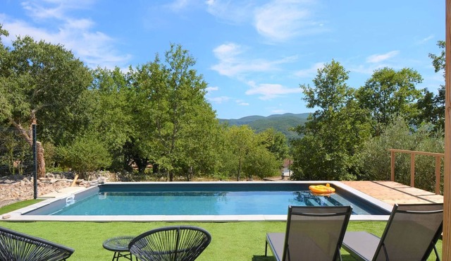 Villa Saint-Alban-Auriolles, 4 bedrooms, 8 persons