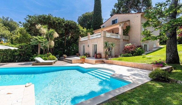 Villa Saint-Jean-Cap-Ferrat A haven of peace where luxury meets serenity