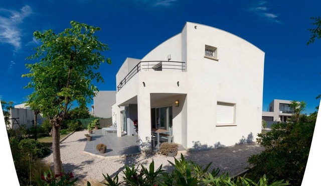 Villa Saint Louis' on the seafront +6 bikes + wifi + Swimming pool + air conditioning! ❤️❤️