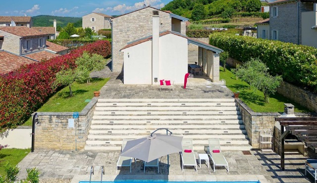 Villa Samanta - 6 Persons, 2 Bedrooms, Private Pool, Barbecue