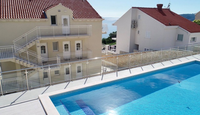 Villa Samba- Premium One-Bedroom Apartment with Balcony and Sea View