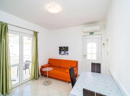 Villa Samba - Two Bedroom Apartment with Balcony and Sea View
