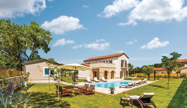 Villa San Kirin * Olivia, five stars with Whirlpool, Sauna, billiard .