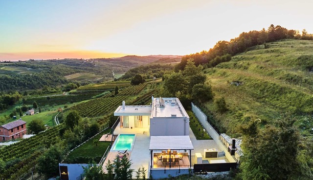 Villa San Mauro - Four Bedroom Villa, Sleeps 8