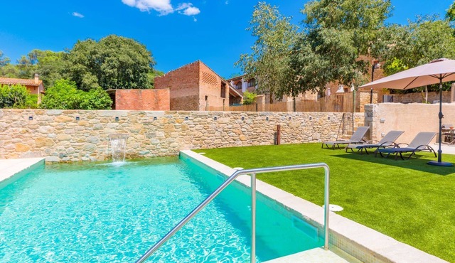 Villa Sant Feliu - Six Bedroom Villa, Sleeps 16
