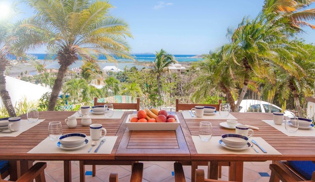 Villa Saphir, 3 bedrooms, private pool and beautiful view!