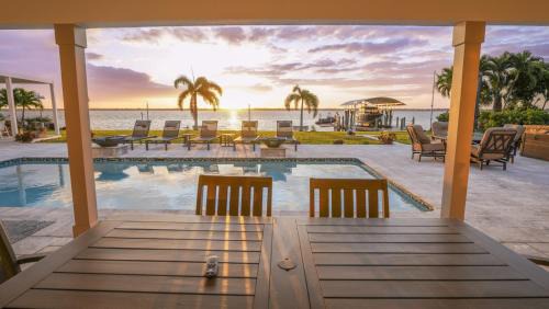 Villa Savona - A Luxurious Waterfront Wellness Retreat