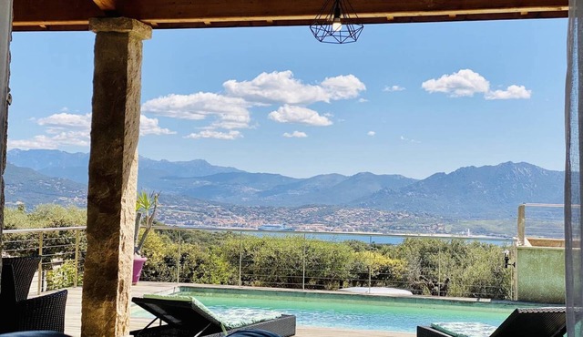 Villa sea view 4 bedrooms and pool