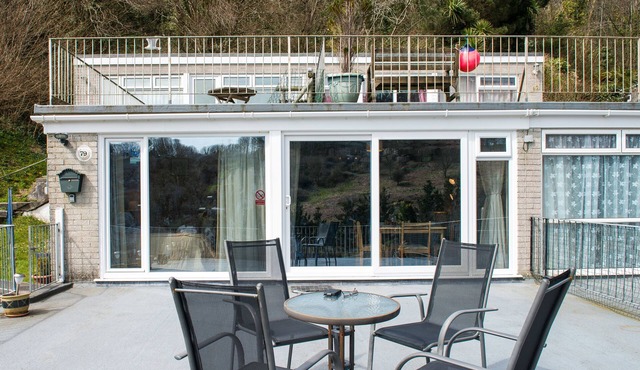 villa, sea view,balcony beach sleep 4 wi-fi cafe, to countryside,coast,