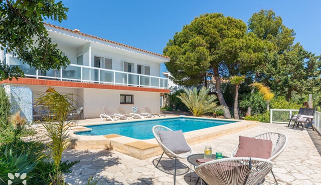 Villa SEAGULL by Abahana Villas