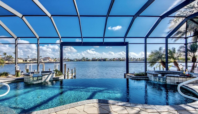 Villa Seascape - newly renovated at 8 Lakes, Pool & Spa