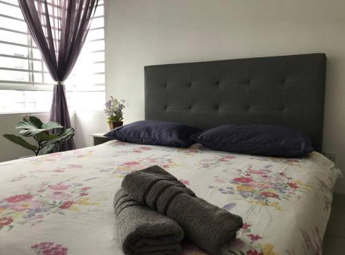 Villa Selatan Southville City