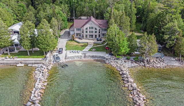 Villa Selena ✔Lakefront✔Families Only✔Boat Launch