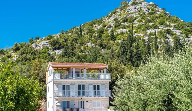 Villa SENKA - Four Bedroom Villa