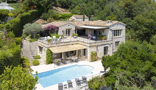 Villa Serendipity - with village view