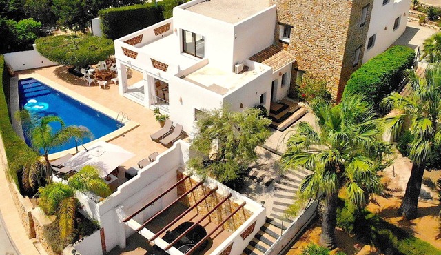 Villa Serena Pines Ibiza-Style Architect Villa with Private Pool near Moraira