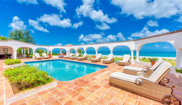 Villa Serena Summary: