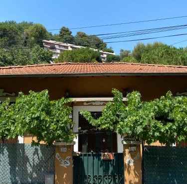 Villa Serenice - F2 au calme, climatisé, WIFI et parking gratuit