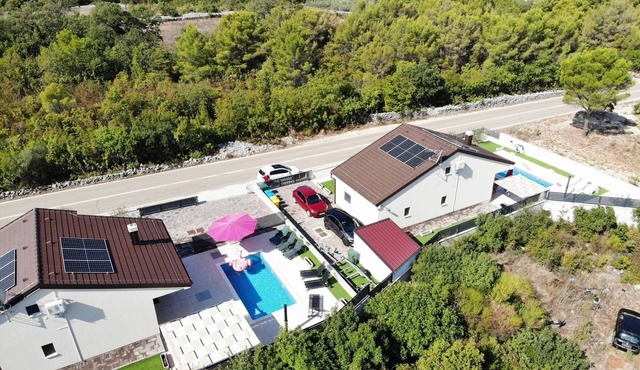Villa Shaula 1 - Three Bedroom House with Pool