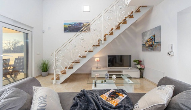 Villa Shaula 1 - Three Bedroom House with Pool