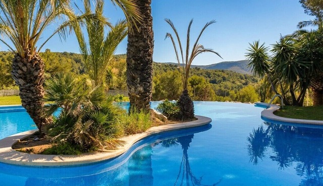 Villa Sitges Corfou. 30 minutes walk to the beach. Warm and welcoming. View.
