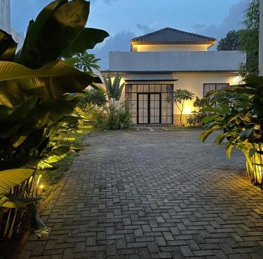 Villa Sivva Sawangan