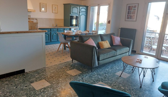 Villa Sixty, Apartment in the heart of the Bastide with exceptional view of the lot!